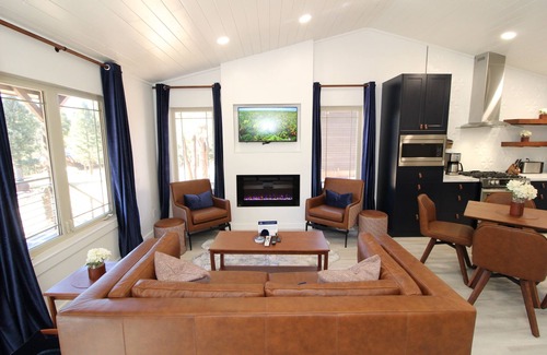 Angel Fire Cabin | Remodeled cabin in the woods, fire pit, king bed, A/C