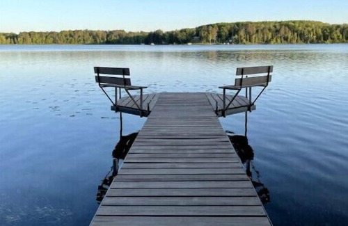 Nevis Cabin | Remodeled Private Lakeside Cabin