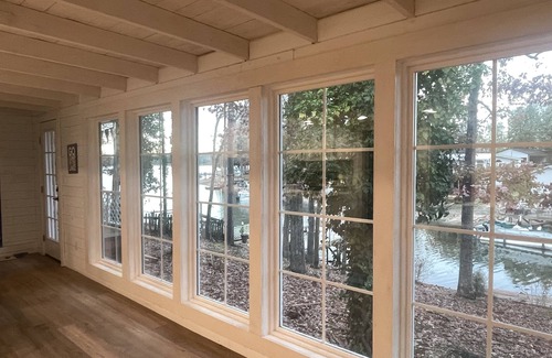 Southmont Cottage | Remodeled Water-Front Lake Cottage with Dock! Kayaks provided!