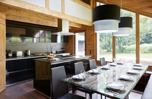 Les Tines Ski Chalet | Remodelled historical chalet with spectacular views