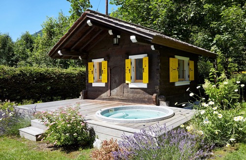 Les Tines Ski Chalet | Remodelled historical chalet with spectacular views