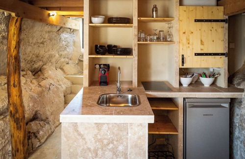 Buis-les-Baronnies Cabin | Remote cottage with valley views