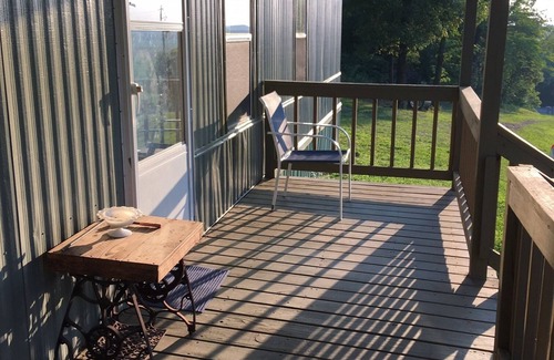 Equality House | Remote entertaining mobile home in the Shawnee National Forest