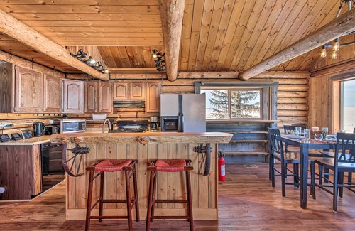 Wolf Creek Cabin | Remote Wolf Creek Cabin - Wide Open Spaces!