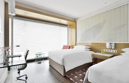 Gomti Nagar Hotel | Renaissance Lucknow Hotel, Gomti Nagar