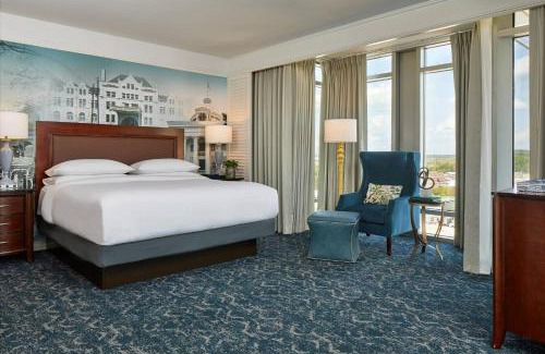 Montgomery Hotel | Renaissance Montgomery Hotel & Spa at the Convention Center