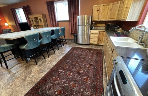 Cashmere Apartment | Rendezvous Ranch horse training, month rental only