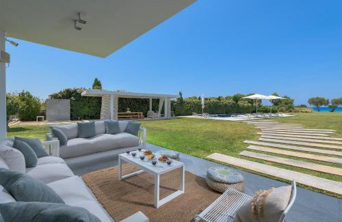 Soroni Villa | Renee Beach Front Executive Luxury Villa