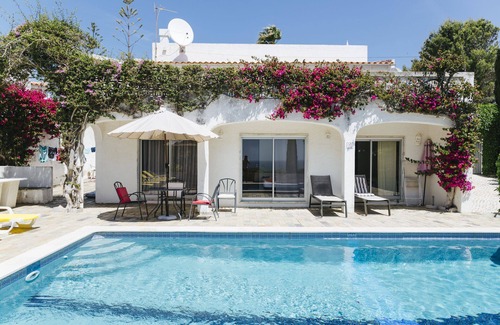 Salema Villa | Renewed Villa In Salema