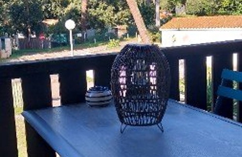 Saint-Georges-de-Didonne Apartment | Renovated studio 150m from the beach with bikes and pets allowed