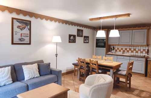 Saint-Martin-de-Belleville Apartment | Renovated 4/6 pers apartment, spa & slopeside