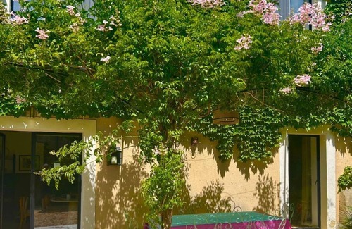 Saint-Victor-des-Oules Villa | Renovated Priory for 8 – Peaceful Escape in Southern France