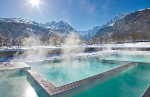 Adervielle-Pouchergues House | Renovated village house for 12 people with garden and jacuzzi near Loudenvielle