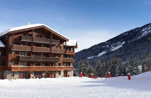 Les Avanchers-Valmorel Apartment | Renovated 3-room apartment, cosy mountain setting, at the foot of the slopes, magnificent valley view