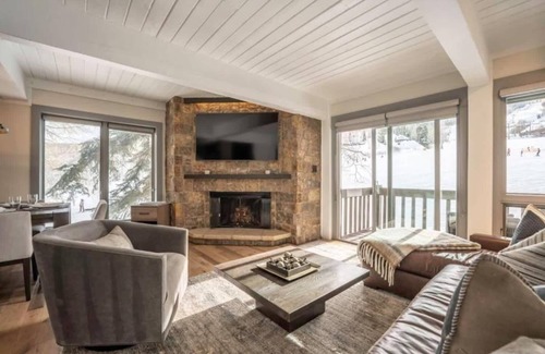 Snowmass Village Condo | Renovated 2 BR *TRUE Ski-in/Ski-out*
