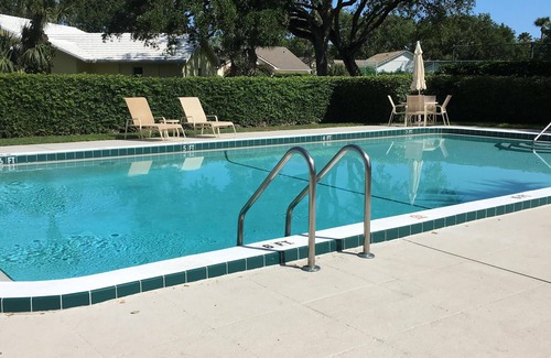 Johns Island House | Renovated 2 BR/2.5 BA Townhouse on John's Island Golf Course