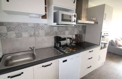 Auris Apartment | Renovated 3-room apartment, sleeps 6, 150m from the slopes - Auris en Oisans