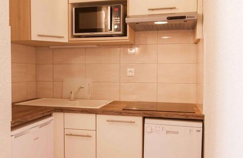 Briancon Apartment | Renovated Apartment · Ski-in/Ski-out · Near City Center · Ski Locker