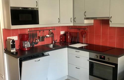 Risoul Apartment | Renovated apartment, sleeps 5, Risoul, heart of the resort, at the foot of the slopes