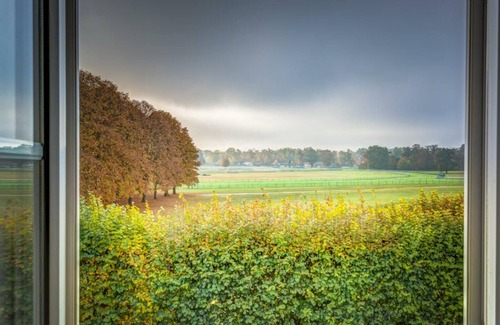 Chantilly Apartment | Renovated apartment with wifi in Chantilly