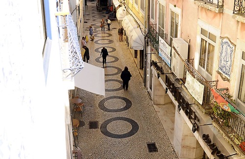 Setubal Apartment | Renovated apartment with private exterior in the center of Setúbal