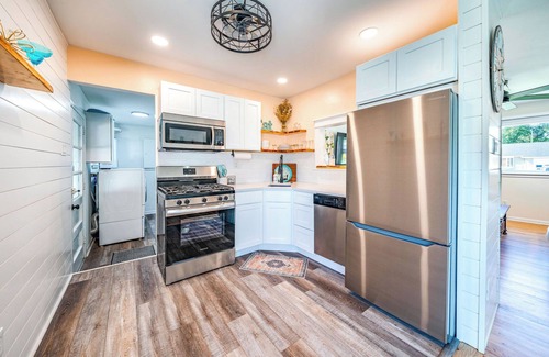 Somers Point House | Renovated Bayview Retreat 2BR/2BA Near Ocean City