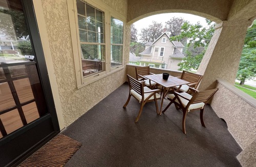 Decorah House | Renovated charmer in the heart of Decorah’s Park District