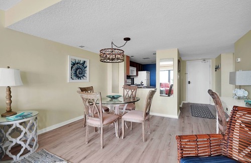 Amelia City Condo | Renovated, Clean Oceanfront Condo in Amelia Surf & Racquet Club