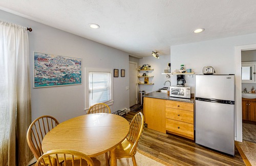 Proctorsville Condo | Renovated condo, walk to dining, on bus route to ski slopes