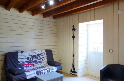 Bransat Cottage | Renovated Eco-Cottage with Shared Spa and Garden