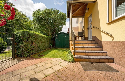 Wessendorf Apartment | Renovated holiday flat with garden and barbecue