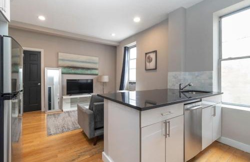 Bowery Apartment | Renovated Lower Eastside 2BR Washer Dryer
