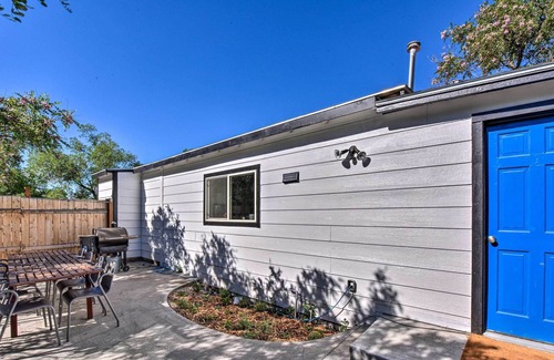 Buena Vista Cottage | Renovated Rocky Mountain Cottage: Walk to Main St!