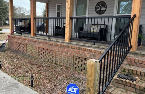 Moncks Corner House | Renovated Spacious 4 bedroom Low Country Home