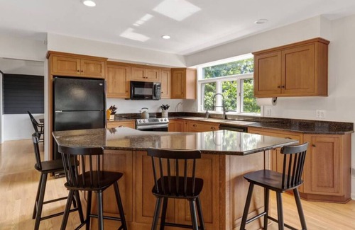 Canandaigua House | Renovated Spacious Canandaigua Lake House with Hot Tub and Sauna