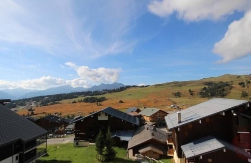Les Saisies Apartment | Renovated studio in Les Saisies - 4 people, sunny, pets allowed