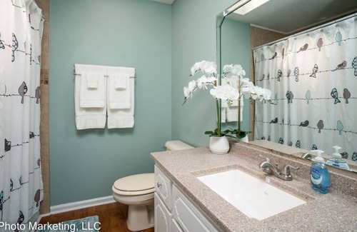 Warner Robins House | Renovated Townhouse w/Private Pool close to Robins AFB