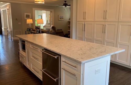 Manasquan House | Renovated updated classic On a Historic Manasquan street One mile to beach !