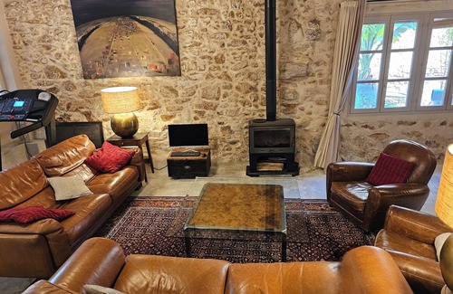 Cebazan House | Renovated wine cellar in the heart of the Parc Naturel du Haut Languedoc