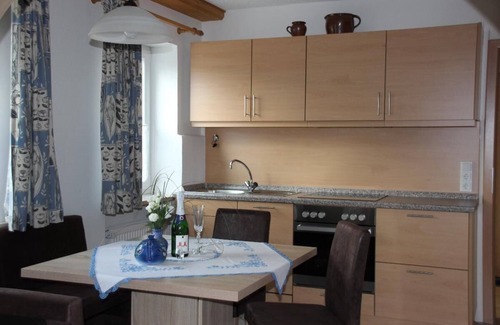 Bodenmais Apartment | Renovierte Ferienwohnunng mit Terrasse, aktivCARD