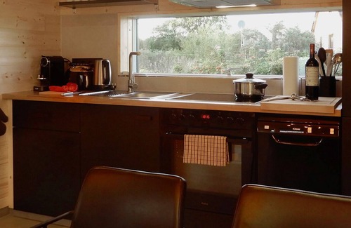Zierow House | Rent a bungalow, 300 mtr to the beach, private ground, 4 pers.