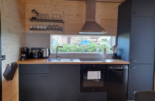 Zierow House | Rent a bungalow, 300 mtr to the beach, private ground, 4 pers.