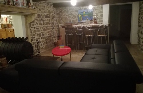 Chirassimont House | Rent Country cottage 16 people