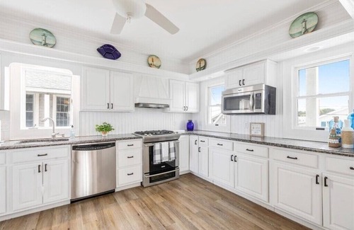 Scituate Cabin | Rent entire exquisite former Inn & former Bed & Breakfast with 5 Beds & 6 Baths