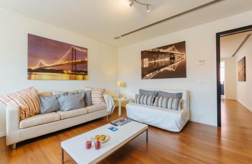 Sao Joao de Deus Apartment | Rent4Rest Lisbon Family & Friends apartment in Roma Avenue