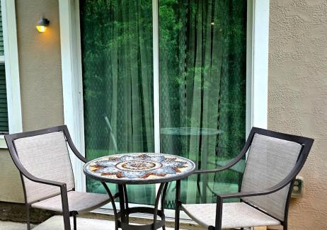 Arlington Apartment | Rental Destination Relaxation I