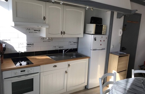 Saujon Apartment | Rental F1 BIS 30 m2 in SAUJON 17 at 2 minutes walk from the cure