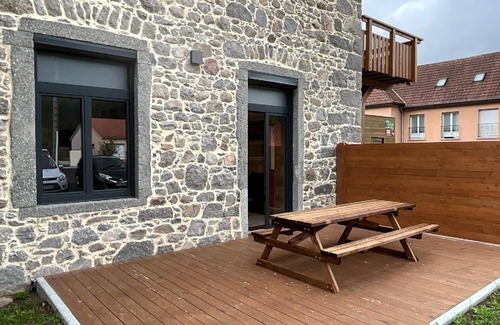 Rochesson House | Rental of 12 gîtes and 1 chalet that can accommodate 2 to 10 people.