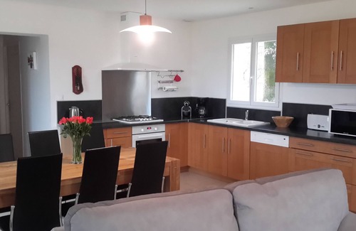 Nontron House | Rental of a new classified * house in park with pond