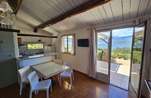 Porto-Vecchio House | Renting mini-villa with pool, bordering the sea, magnificent panoramic view